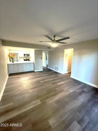 Photo #3: 6584896 Listing 