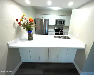 Photo #4: 6584896 Listing 