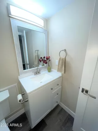 Photo #5: 6584896 Listing 