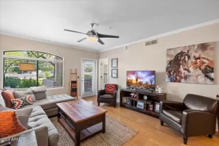 Photo #4: 6585167 Listing