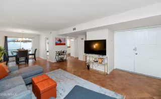 Photo #3: 6585265 Listing 