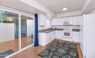 Photo #6: 6585265 Listing 