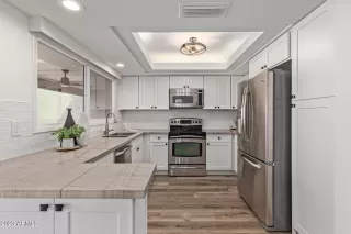 Photo #4: 6585645 Listing