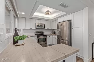 Photo #5: 6585645 Listing