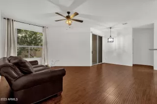 Photo #5: 6585819 Listing 