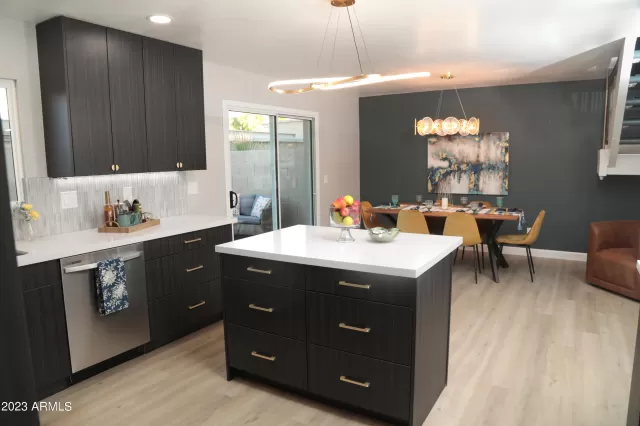MLS: 6585837 Condo For Sale