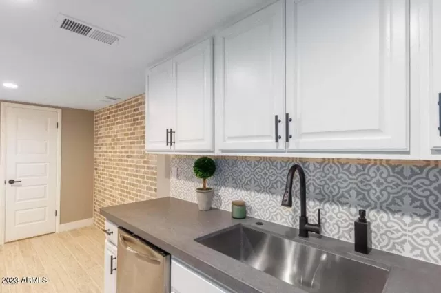MLS: 6586445 Condo For Sale