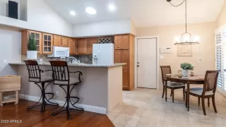 Photo #5: 6586524 Listing 