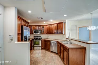 Photo #3: 6586568 Listing