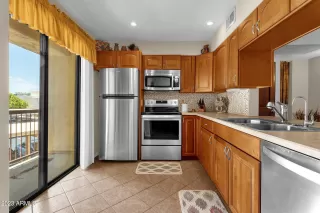 Photo #3: 6586791 Listing