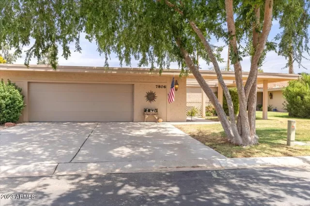 MLS: 6587021 Condo For Sale