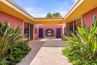 Photo #5: 6587021 Listing