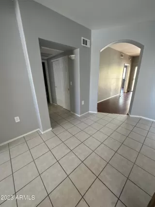 Photo #4: 6587348 Listing