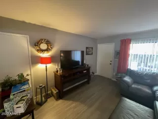 Photo #6: 6587501 Listing