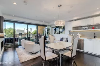 Photo #2: 6587691 Listing