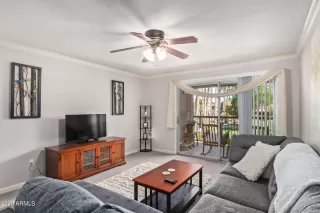 Photo #2: 6587745 Listing 