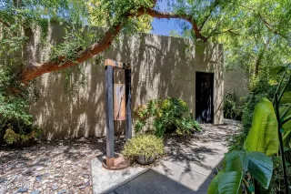 Photo #5: 6587750 Listing