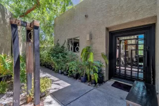 Photo #6: 6587750 Listing