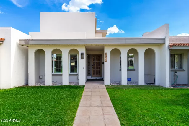 MLS: 6588023 Condo For Sale