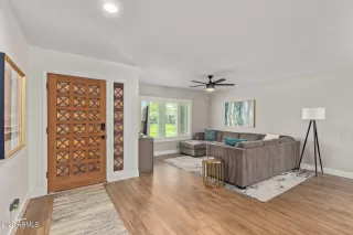 Photo #3: 6588023 Listing 