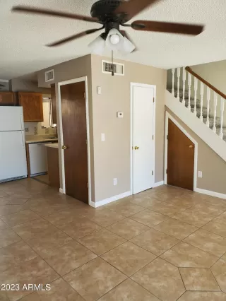 Photo #6: 6588026 Listing