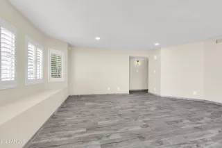 Photo #3: 6588417 Listing