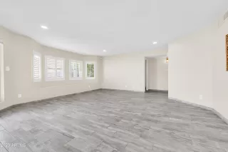 Photo #4: 6588417 Listing