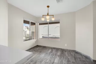 Photo #5: 6588417 Listing