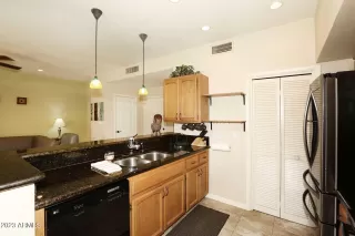 Photo #6: 6588468 Listing 