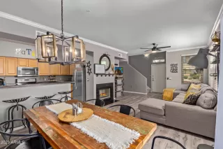 Photo #6: 6588558 Listing