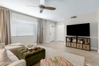 Photo #3: 6588568 Listing