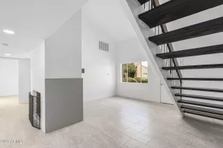 Photo #3: 6588651 Listing 