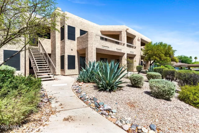 MLS: 6588677 Condo For Sale
