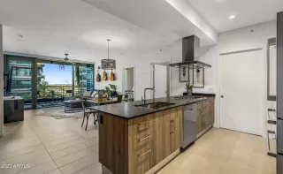 Photo #1: 6589220 Listing 