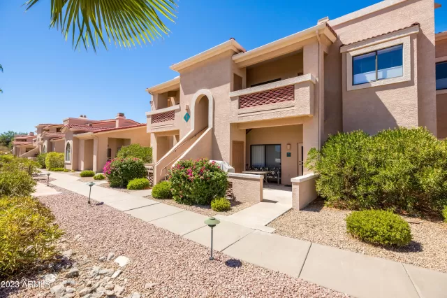 MLS: 6589266 Condo For Sale