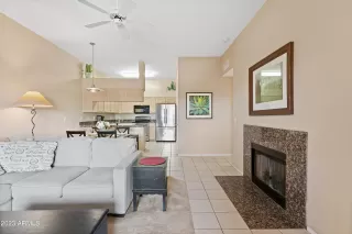 Photo #6: 6589266 Listing 