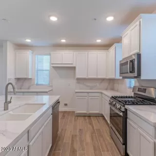 Photo #2: 6589291 Listing 