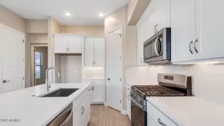 Photo #6: 6589357 Listing 