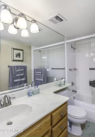 Photo #6: 6589905 Listing 