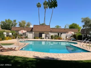 Photo #2: 6589947 Listing