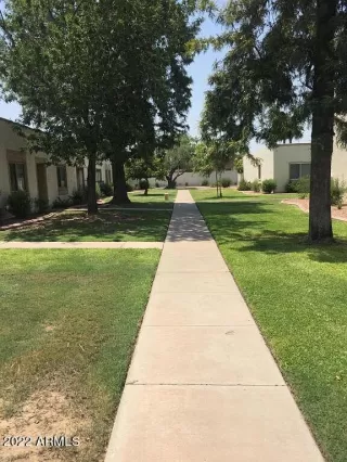 Photo #5: 6590112 Listing