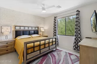 Photo #6: 6590794 Listing