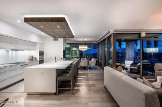 Photo #1: 6590849 Listing 