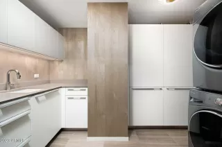 Photo #3: 6590849 Listing 