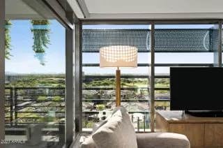 Photo #6: 6590849 Listing 