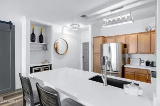 Photo #1: 6590876 Listing