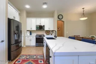 Photo #3: 6590894 Listing