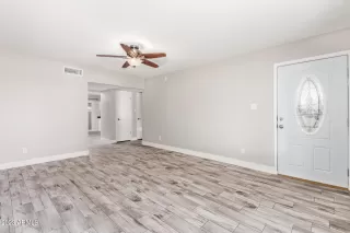 Photo #4: 6591120 Listing