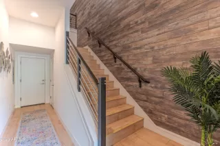 Photo #2: 6591337 Listing