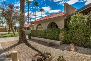 Photo #3: 6591393 Listing